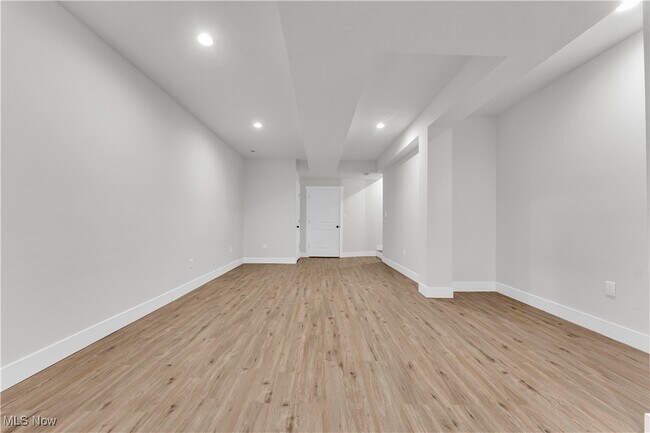 Building Photo - 4210 Peach Ct