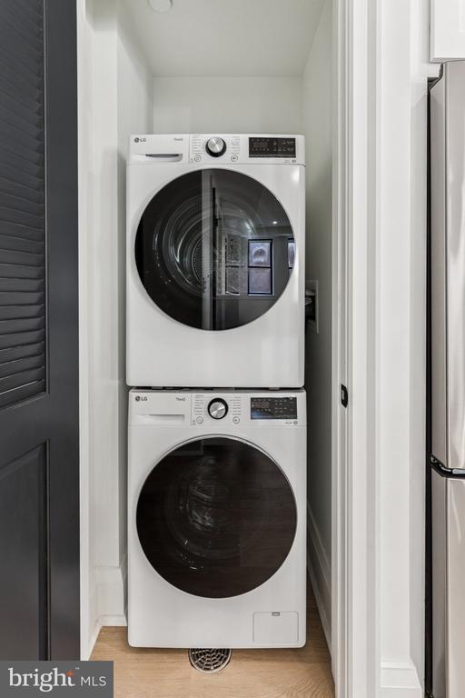 Building Photo - 135 S 19th St