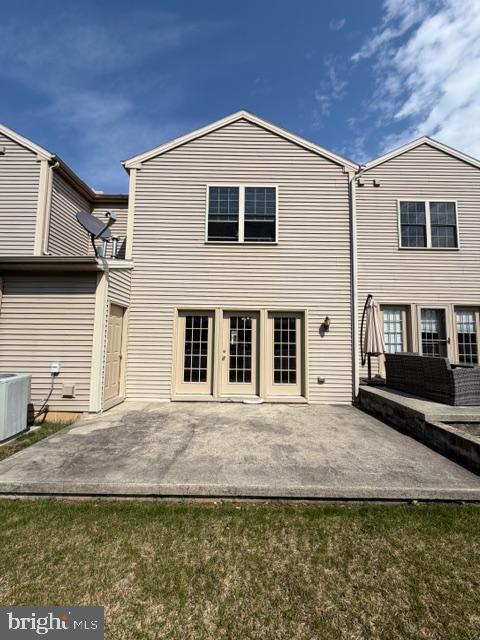 Building Photo - 688 Stoverdale Rd