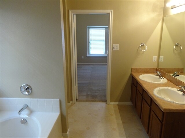 Building Photo - 9000 Stone Mill Ln