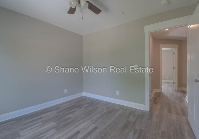 Building Photo - 3259 Chattanooga Rd