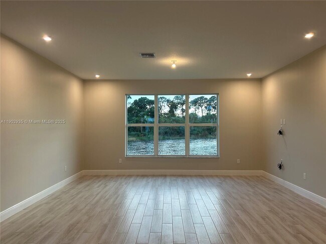 Building Photo - 3508 NW Solange Ct