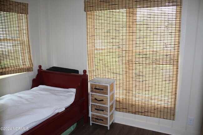 Building Photo - 1534 Deer Pointe Ct SW