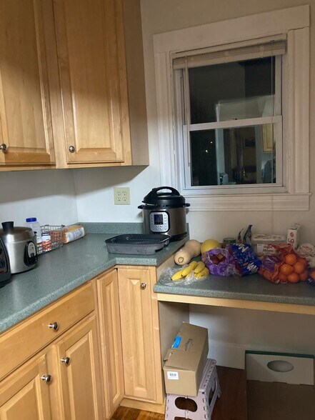 Pantry - 44 Waverley Ave