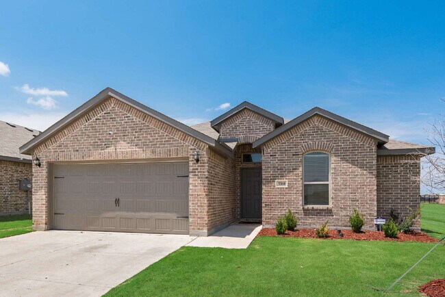 Building Photo - "Upgraded 3-Bed, 2-Bath Ranch Home Conveni...