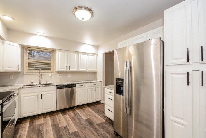 Building Photo - 853 Meadow Ridge Dr