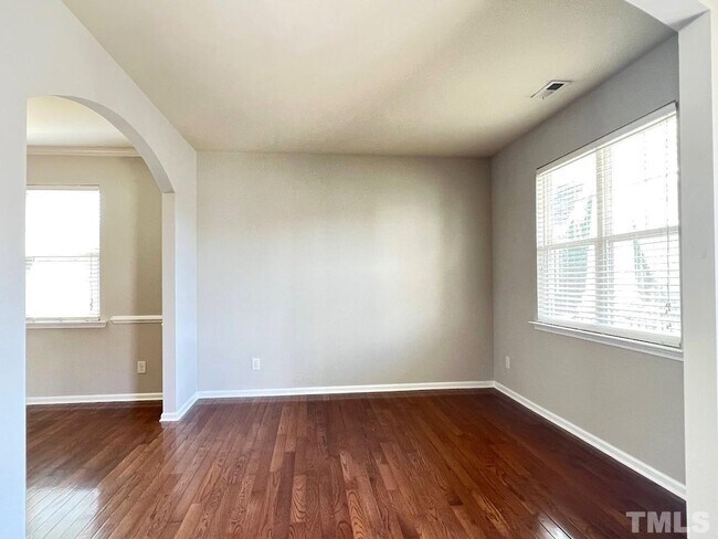 Building Photo - 4 Bedroom Single Family RDU RTP