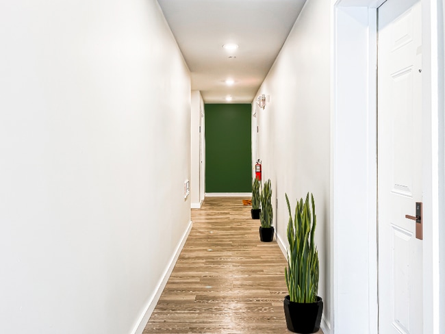 Building Photo - 133 S 46th St