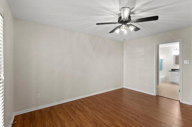 Building Photo - 6001 Perlita Dr