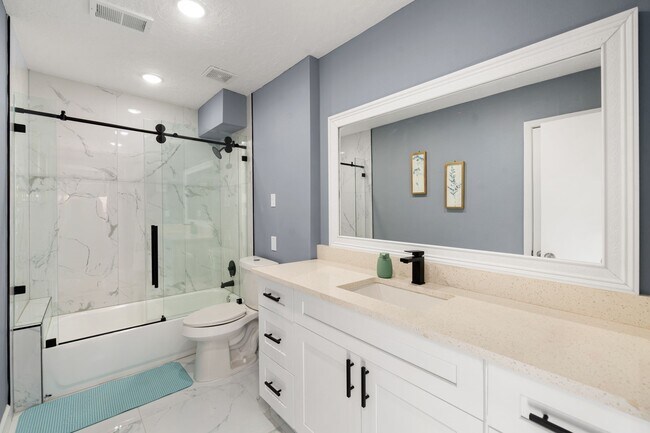 Building Photo - 12805 Westpark Dr