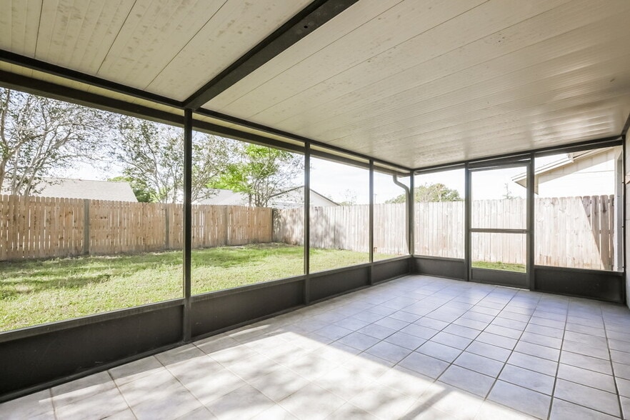 Building Photo - 1717 Cinnabar Ct