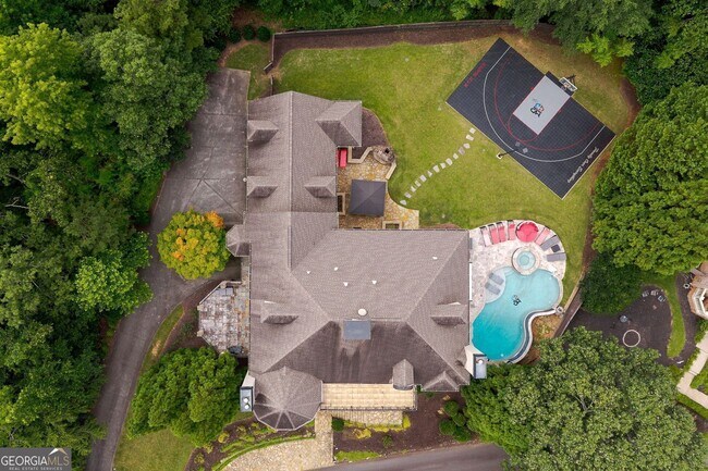 Building Photo - 11140 W Rd