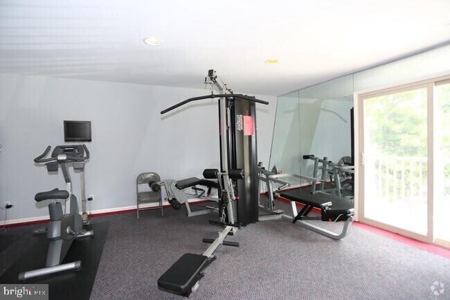 Building Photo - 111 Idlewild Rd