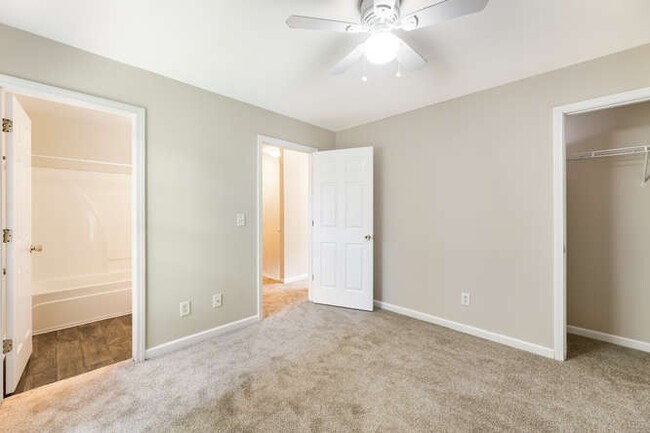 Building Photo - Thomasville Apartments