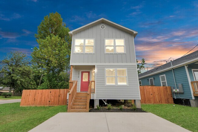 Building Photo - 1316 W Willis St