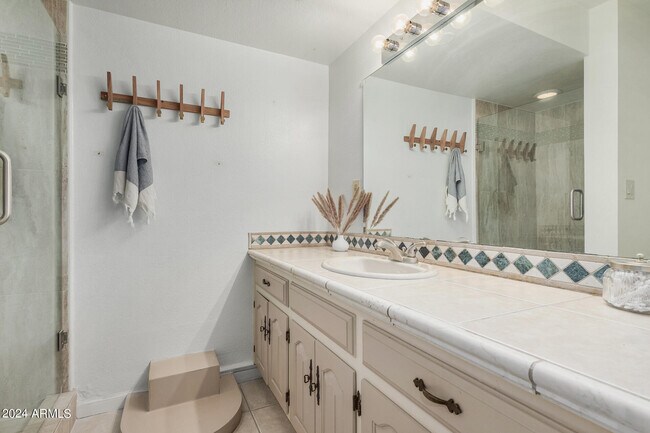 Building Photo - 32015 N 71st St