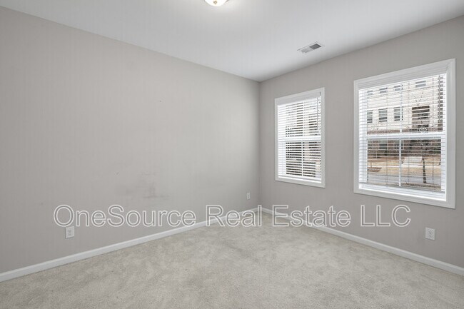 Building Photo - 108 Grand Approach Dr