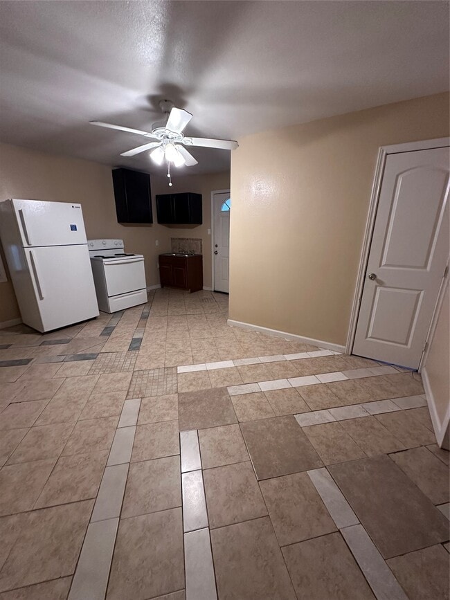 Building Photo - 5530 Gatewood St