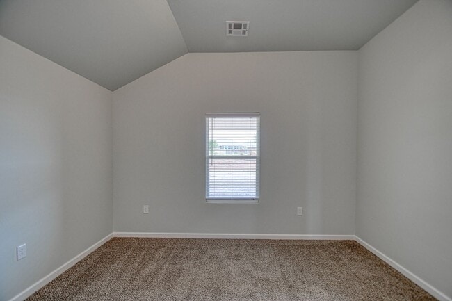 Building Photo - New Construction in Varenna Landing! Storm shelter and lawn care included!