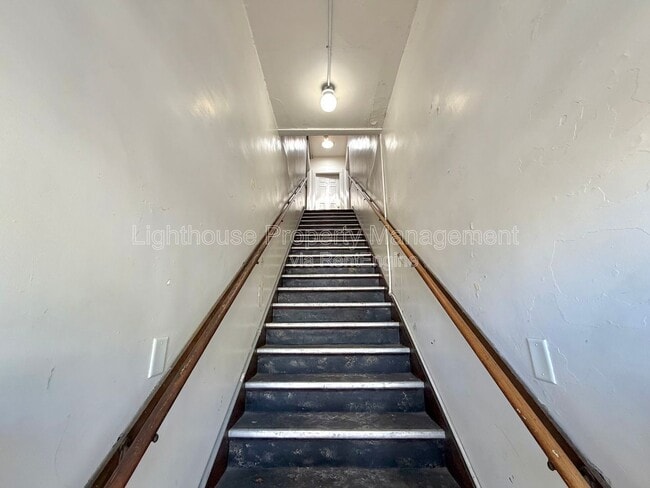 Building Photo - 744 M.L.K. Jr St SE