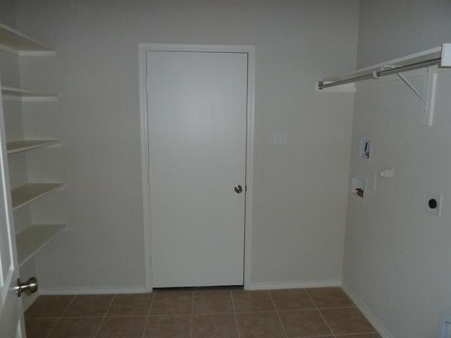 Building Photo - 1917 Grand Fairway Dr