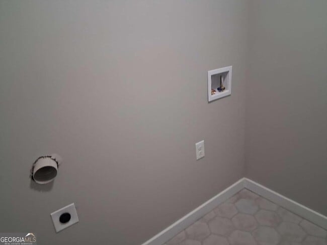 Building Photo - 3180 Tackett Rd