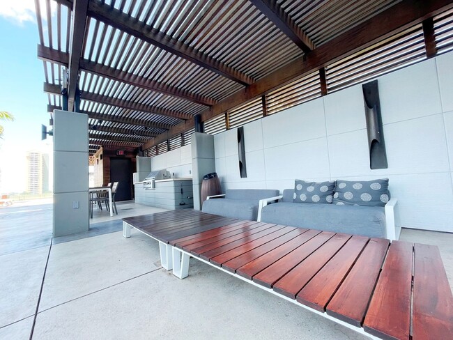Building Photo - Symphony Honolulu - 2 Bedroom, 2 Bathroom,...