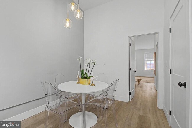 Building Photo - 120 N 3rd St