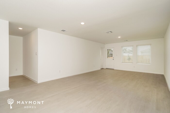 Building Photo - 10115 Gap Crk