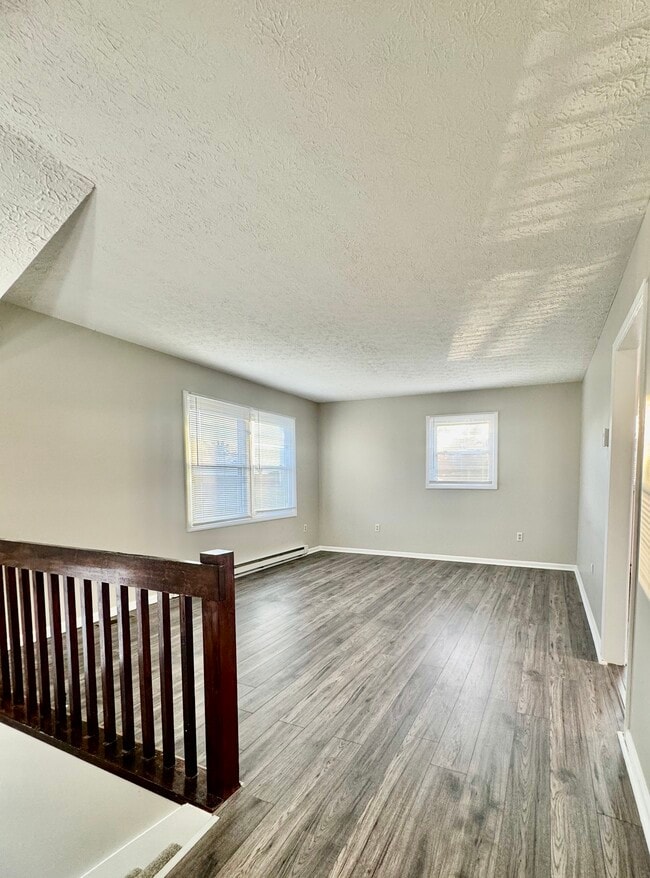 Building Photo - 875 Cambria St NW