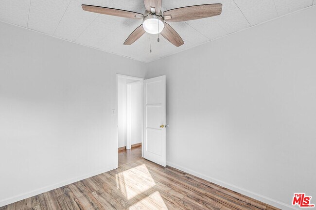 Building Photo - 4537 College View Ave