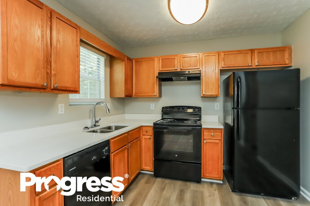Building Photo - 139 Woodwind Way