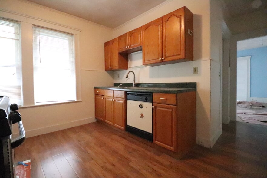 Building Photo - 268 Boston Ave