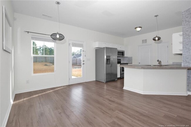 Building Photo - 1427 Janike Ln
