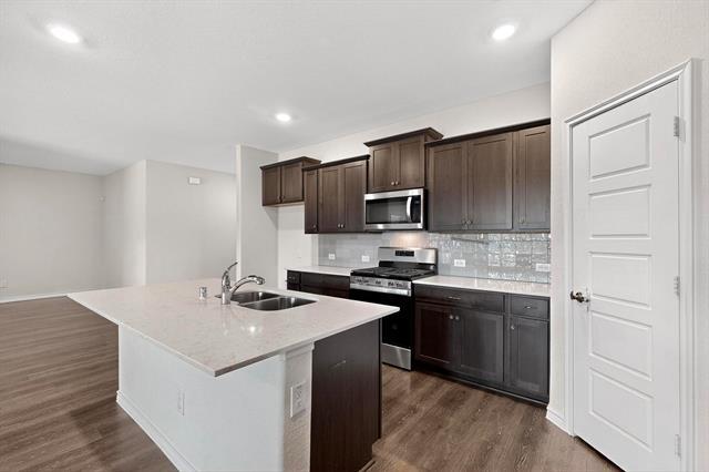 Building Photo - 308 Duke Ct
