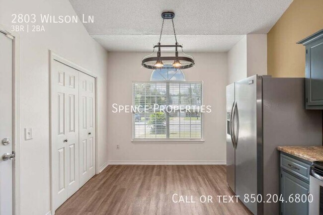 Building Photo - 2803 Wilson Ln