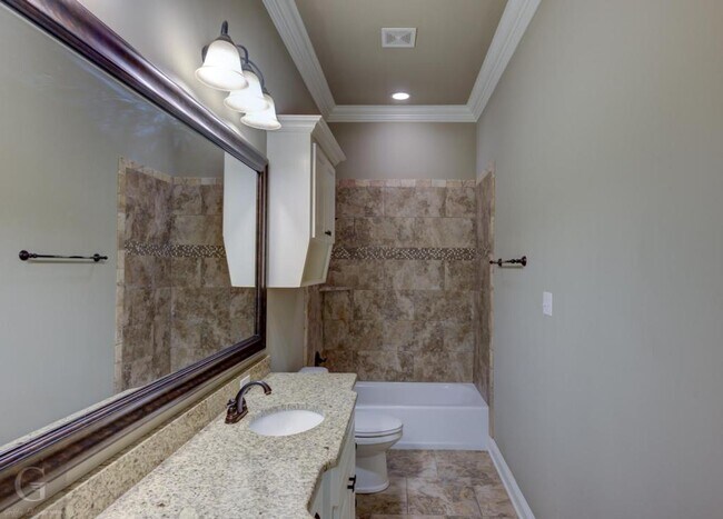 Building Photo - 3038 Sagefield Ln