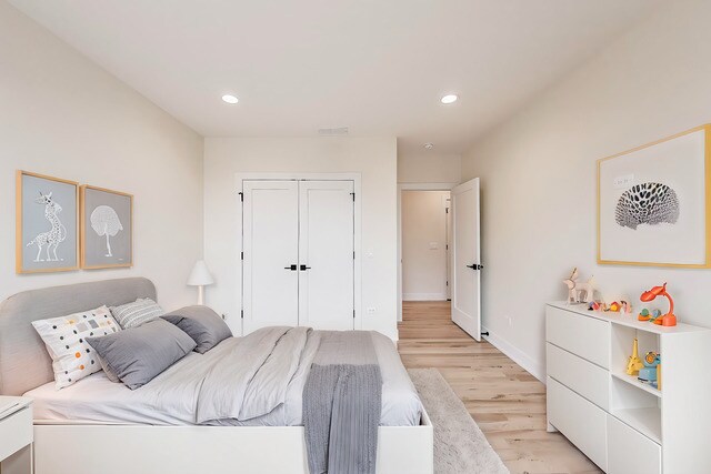 Building Photo - 5035 N Lincoln Ave