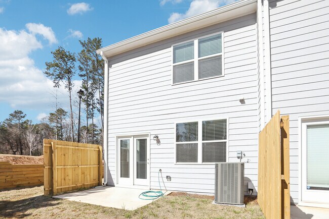 Building Photo - Fantastic 3bd/2.5ba home! Let yourself in!