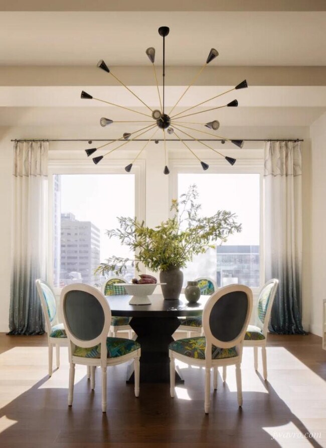 Building Photo - 706 Mission St