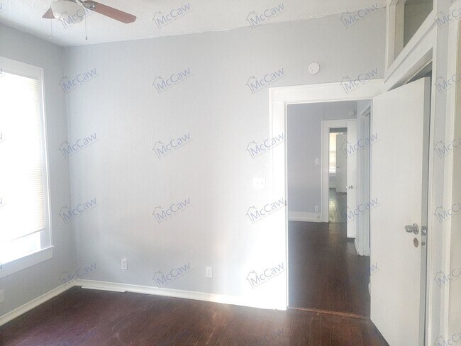 Building Photo - 1203 Polk St