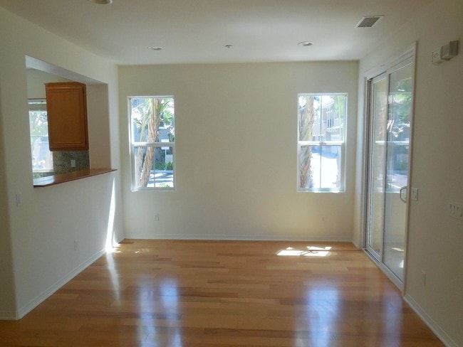 Building Photo - 3355 Shadetree Way