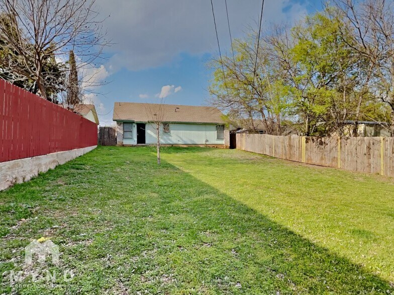 Building Photo - 1248 Meriwether Ave