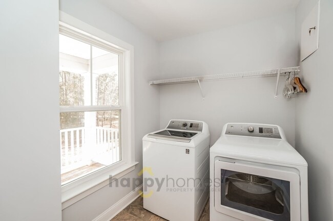 Building Photo - 4 Bedroom, 3 Bath Home in Swygerts Landing of Johns Island