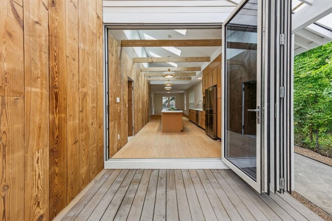 Building Photo - 1411 Ruth St