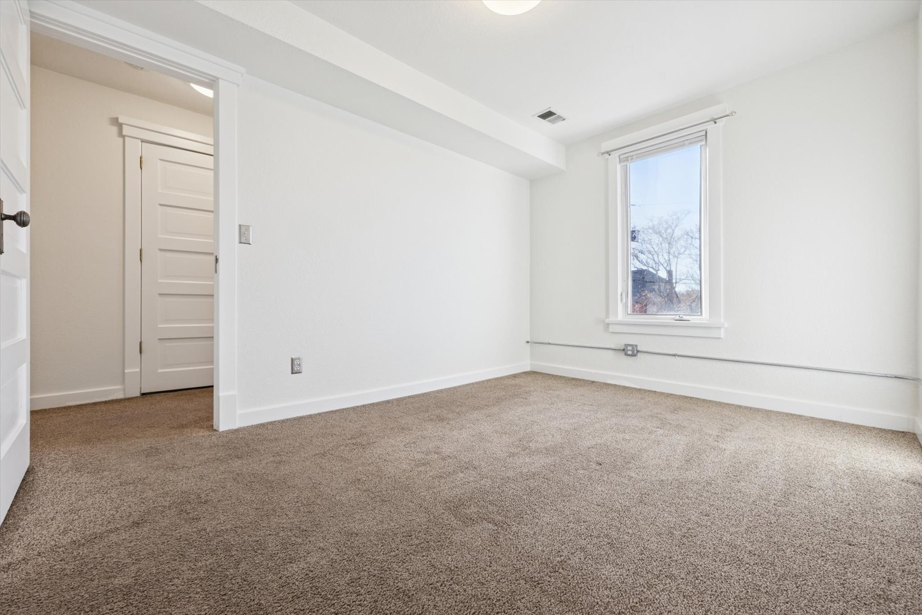 Building Photo - 117 Elati St Unit #2