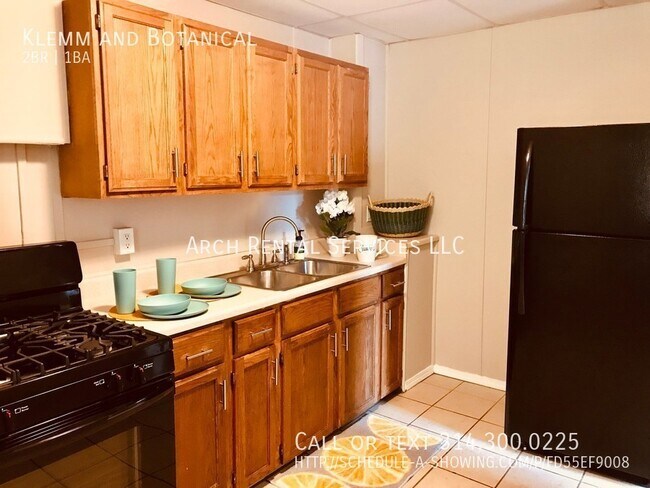 Building Photo - 4238 Botanical-Unit A