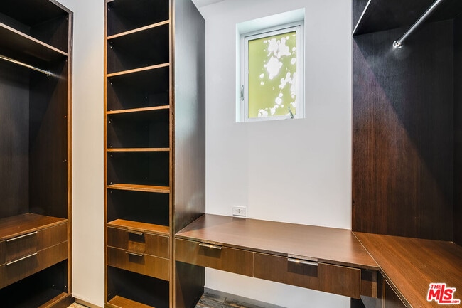 Building Photo - 16457 Westfall Pl