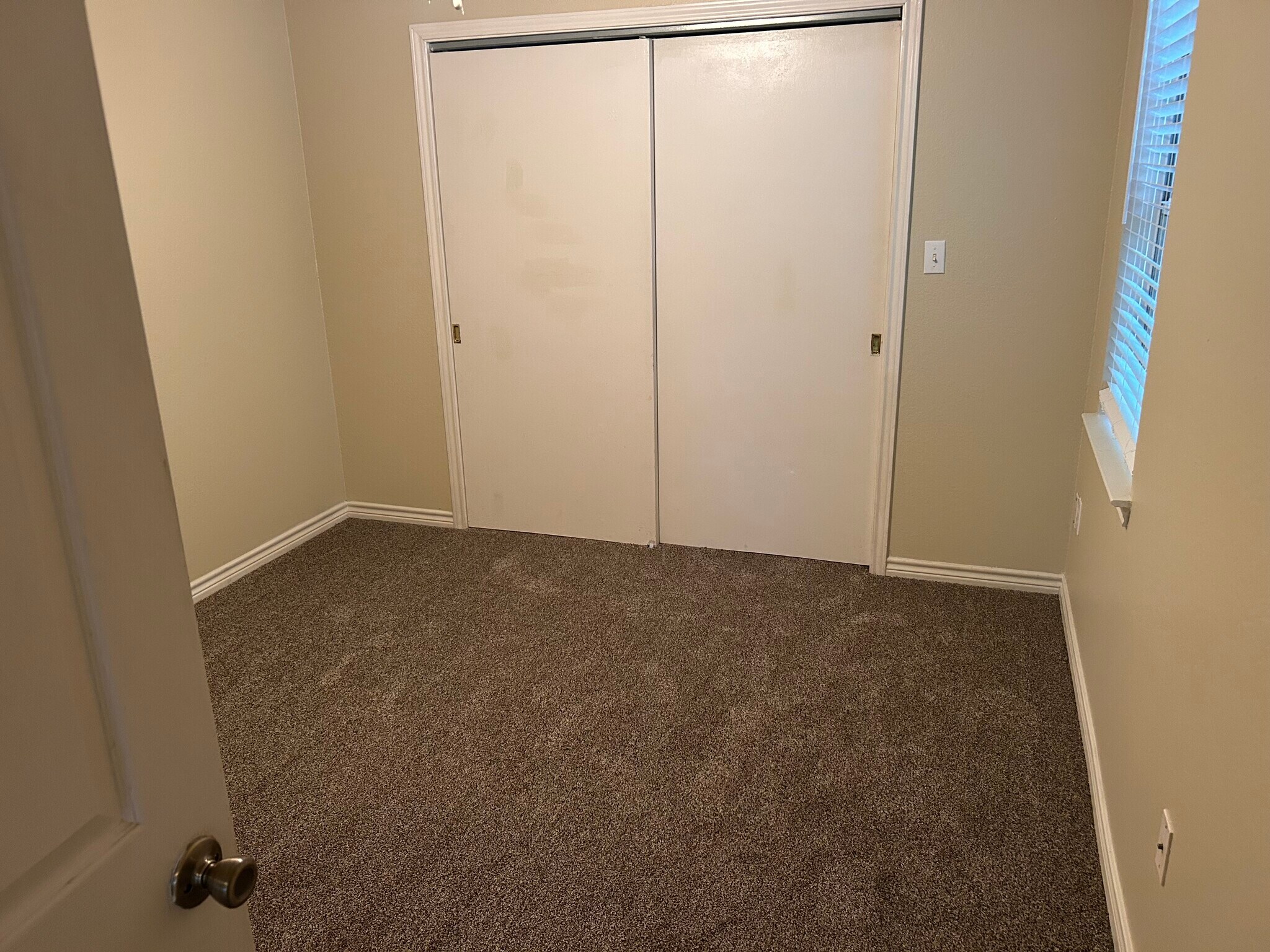 Bedroom 1 - 112 Tawakoni Trl