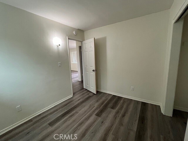 Building Photo - 45521 Sunset Ln